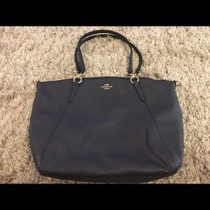 NWOT Coach Kelsey pebbled leather satchel Navy